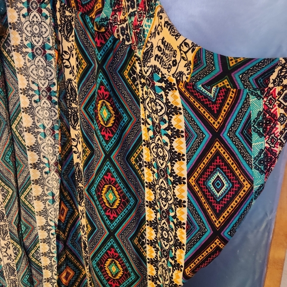 Boho Vibes Hem & Thread Aztec Kimono and Coordinating Necklace Set - Picture 5 of 10